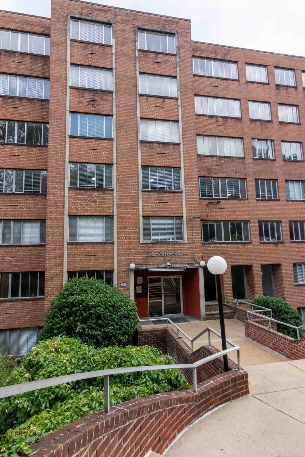 entry way of the park ellison apartments in washington dc